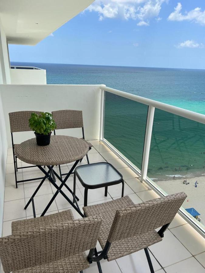 Penthouse Beach Front 1St Line, 2 Bedroom 2 Ba, New Decoration & Furnitures, Unobstructed View Of The Beautiful Atlantic, Free Parking هوليوود المظهر الخارجي الصورة